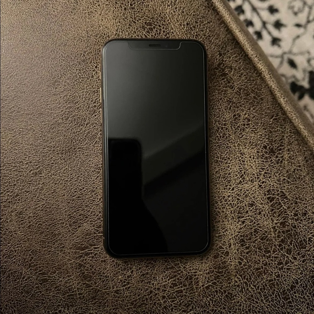 Apple iPhone 11 Pro in Gold for Verizon